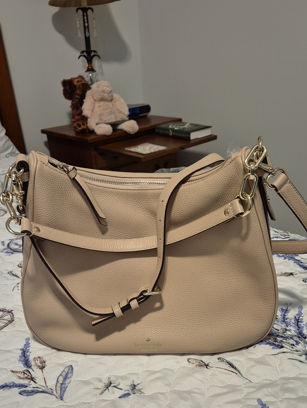 KATE SPADE Elegant Tan Leather Shoulder Bag